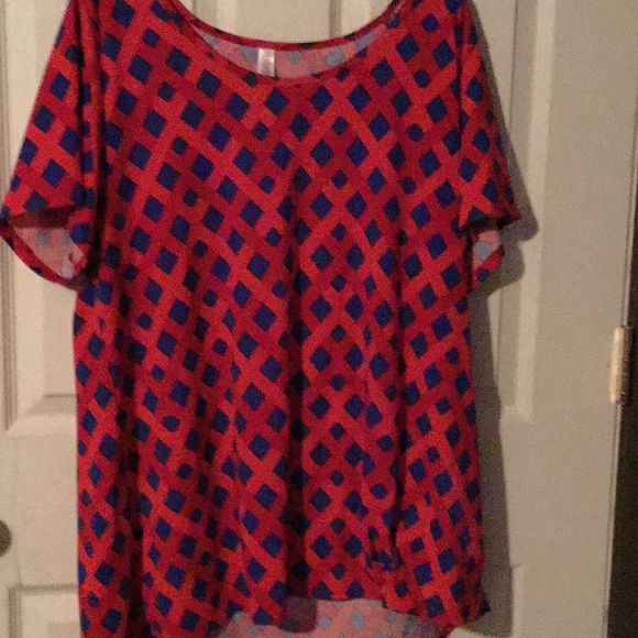 LuLaRoe Tops - Classic tee.  Previously owned